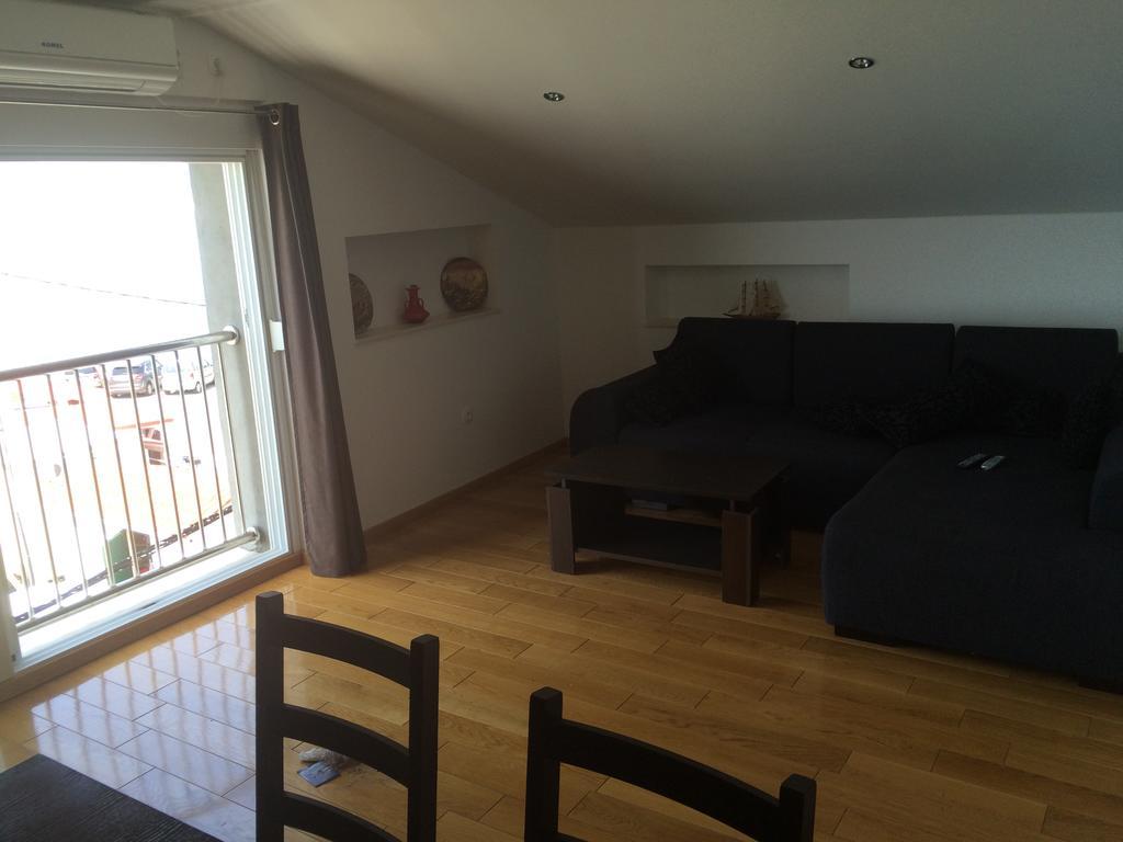 Apartment Susanj Karlobag Exteriér fotografie